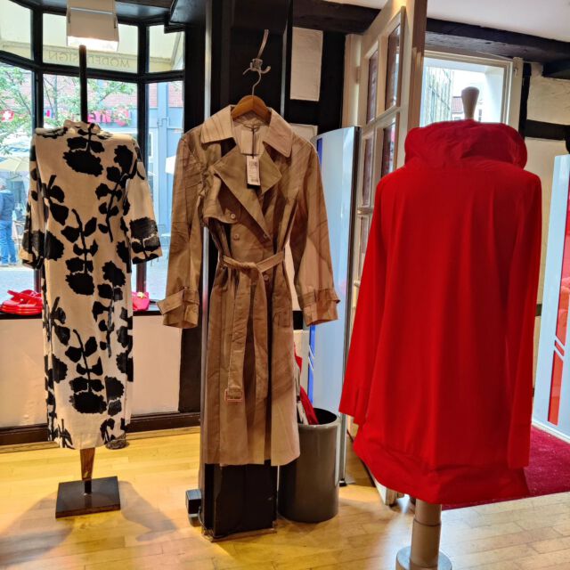 #mewesbraunschweig #braunschweig #mode #supportyourlocal #fashion #womensupportingwomen #kohlmarkt #modefürfrauen #accessoires #ModedesignamKohlmarkt #modedesign