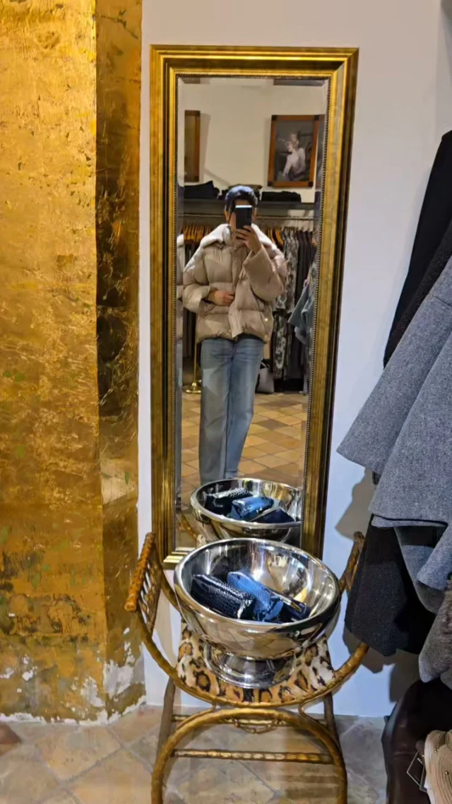 🧥 Ob klassischer Mantel oder moderne Jacke – entdecke unsere neuen Herbstfavoriten.  #MewesMode #mewesbraunschweig #Mewes #mode #braunschweig #mewes